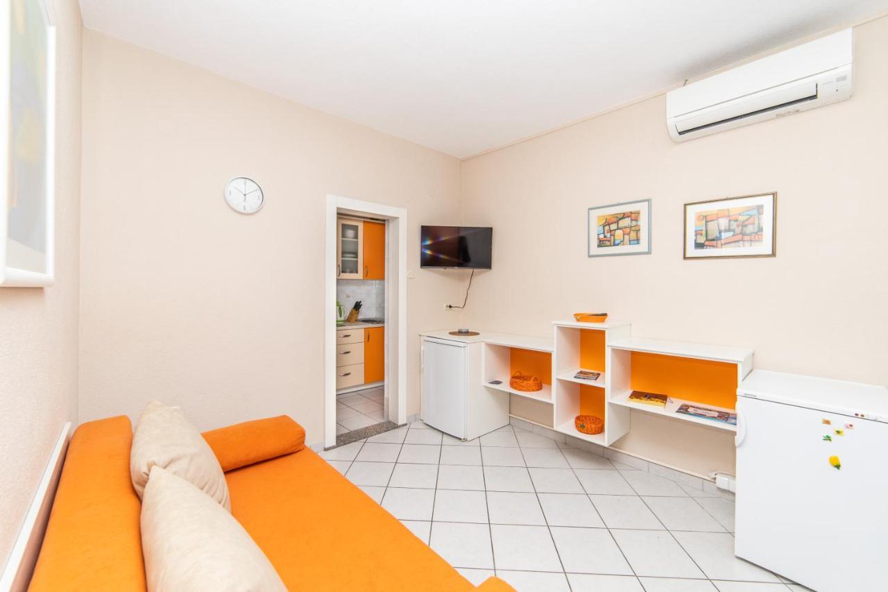 Apartmani Lile Gradac  Luaran gambar