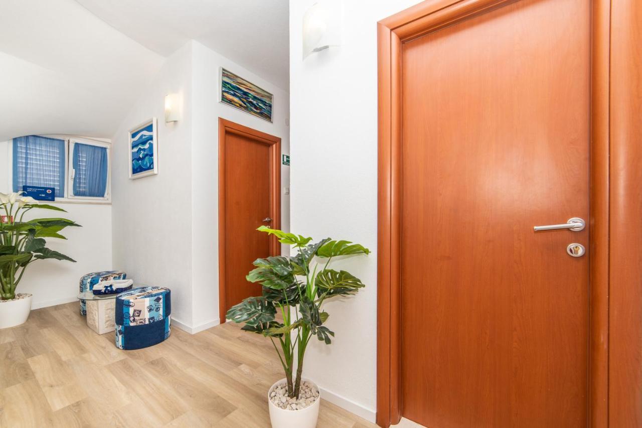 Apartmani Lile Gradac  Luaran gambar